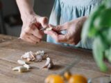 Health benefits of eating garlic