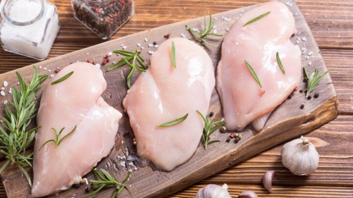 What is the healthiest way to eat chicken?