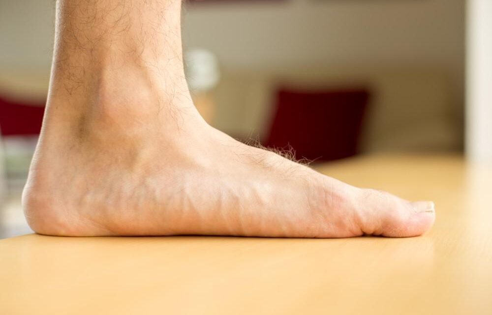 Flat Feet Pain Treatment & Symptoms